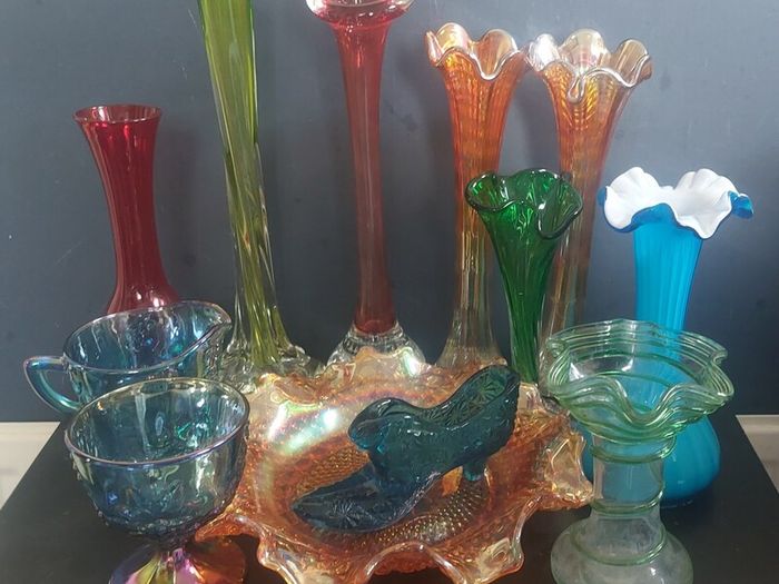 Fabulous Pair of Antique/Vintage Imperial Glass Company Carnival Glass Ripple Swung Vases in the Ombre Marigold Opalescent Colourway, Circa 1907 -1930, Priced as a Pair
