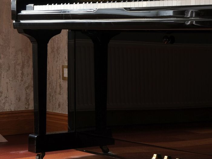 Yamaha YU3 - Grand Piano Sound in an Upright