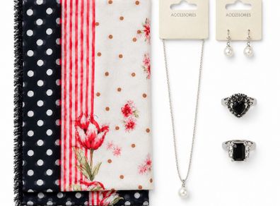 Retro Tulip Scarf, Pearl Drop Pendant & Earrings Set, & Black Gem Rings