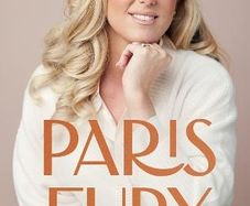 Paris Fury - How Does She Do It (Book)