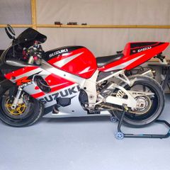 2002 Suzuki GSXR 750