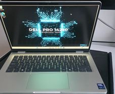 Dell pro pc14250 laptop u7 32gb Ddr5 512 (NEW MODEL) AI
