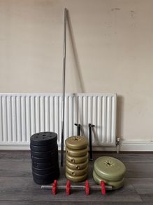 York Weights & Barbell Set - Plates, Bar & Clips Included