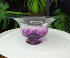 Large Jerpoint Glass Studio Centerpiece Bowl