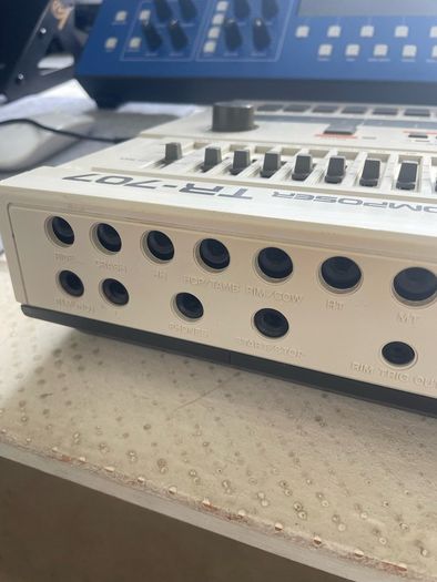 Roland Tr-707 HKA and LED Screen