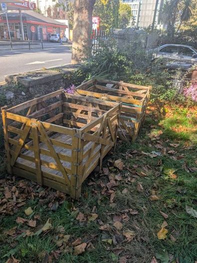 Free Timber Stillages for collection