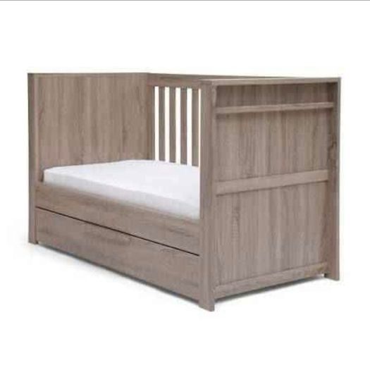 Mamas and Papas Cot bed