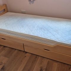 Single wooden bed frame with storage drawers ( mattress free if needed)