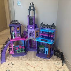 Dolls house Monster high