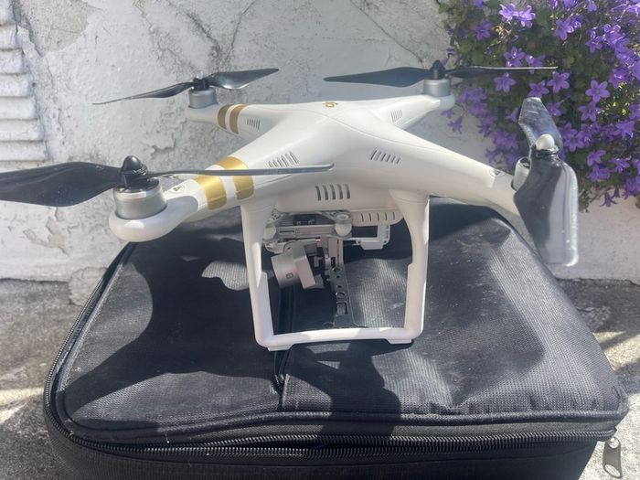 DJI Phantom 3 Pro plus accessories