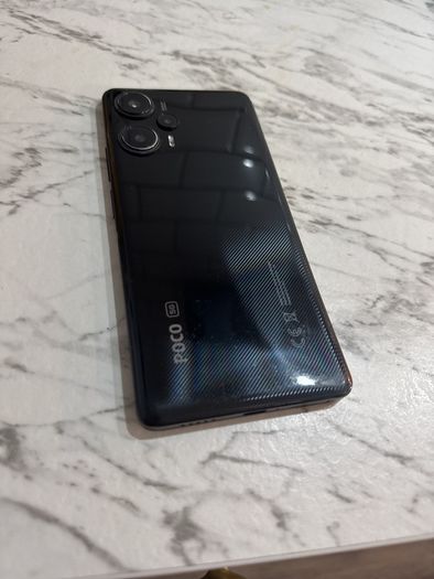 Poco F5 cracked screen