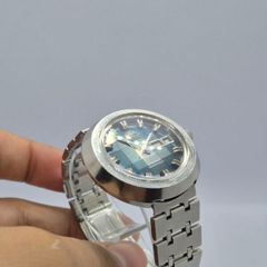 Rare Faceted Crystal Orient 27 Jewels