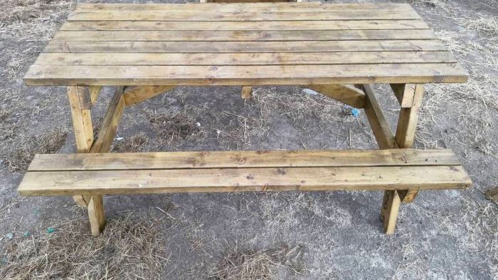 Pinic Benches