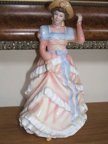 Royal Doulton Figurine Sharon HN 3603
