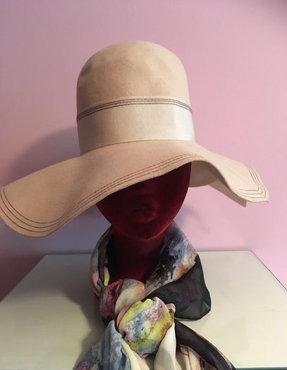 Vintage MISS DOLORES Fabulous Wide Brim HAT 60s