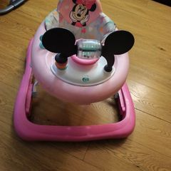 walker Minnie mouse