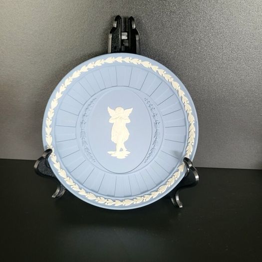 Wedgwood Decorative Plate