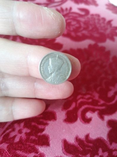 1934 New Zealand Silver 3 Pence Coin