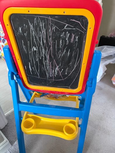 kids easel