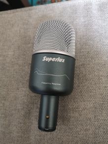 Superlux Pro 218a