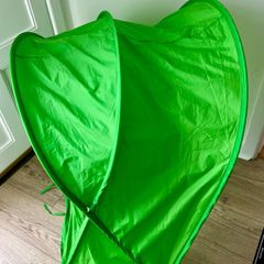 Green kids bed tent