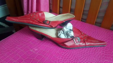 leather pointed toe red shoes size uk 2 barely worn like new