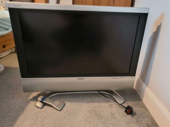 Sharp 32" tv