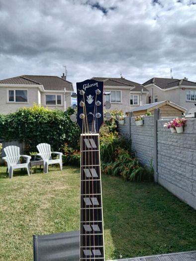 Gbson Hummingbird Replica