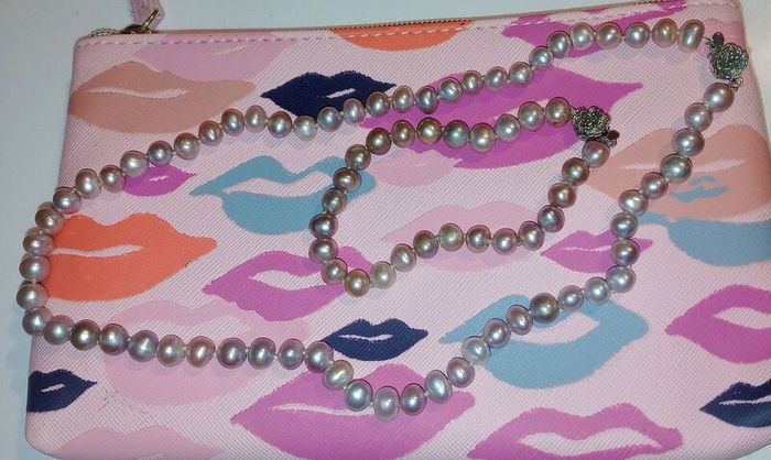 Pearl necklace with bracelet