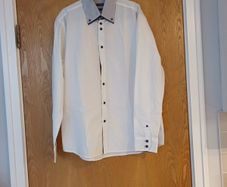 Dunnes  Stores Finest Quality  White Shirt.   S. Large. New - No Tag.