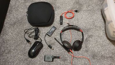 head phones ear phones mouse usb converter