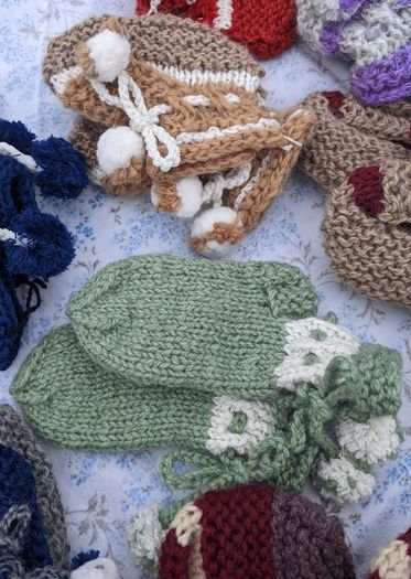 Baby woolen boots