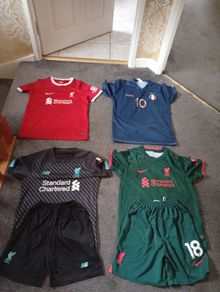 Liverpool kits