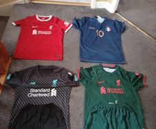 Liverpool kits