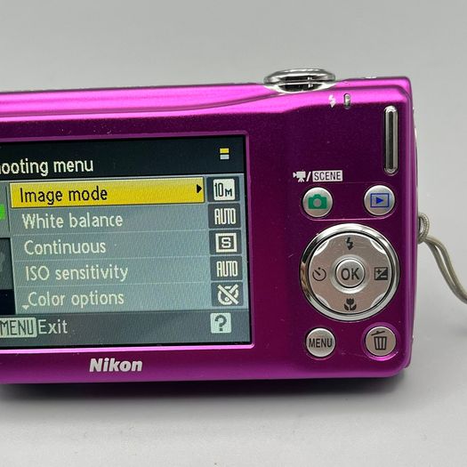 Nikon Coolpix S220 10MP Digital Camera Pink - Nr Mint - Full Kit