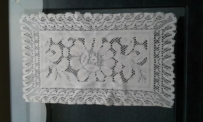 Vintage 70's LARGE Lace Table or Dresser Runners  19Euro EACH
