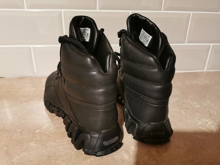 Men's Reebok boots Genuine leather Black Winter Sneakers EUR40 US7.5 UK6.5