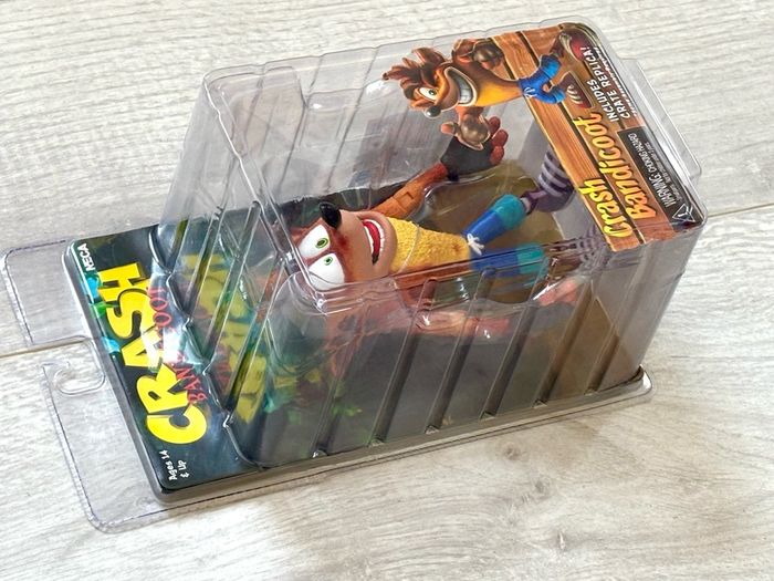 Deluxe Crash Bandicoot With Jet Pack Figure From Activision & Neca - SEALED