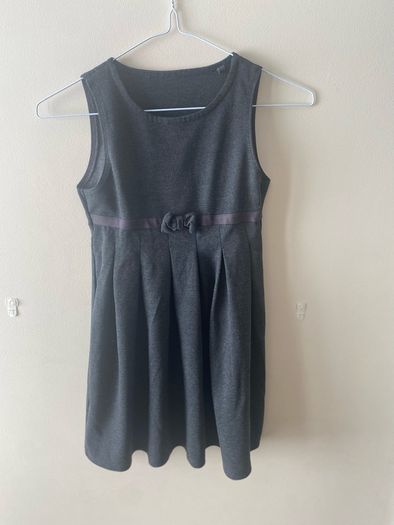 Lily & Dan soft grey pinafore (age 6-7)