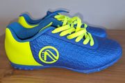 O'Neills Size 5 Astro Boots.