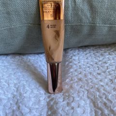 Charlotte Tilbury beautiful skin foundation