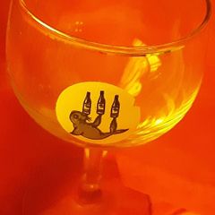 baby seal wine glass