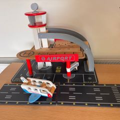 Wooden Airport
