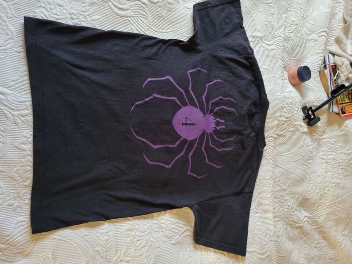 Black t-shirt