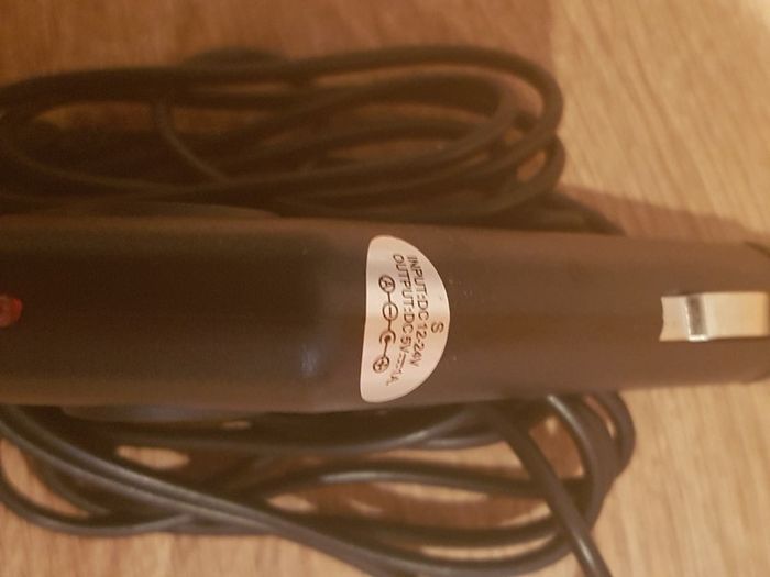 TOM TOM Car Charger