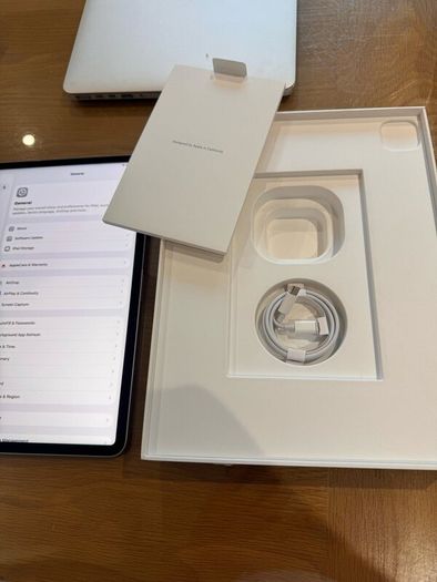 iPad Pro 12.9 (2022)