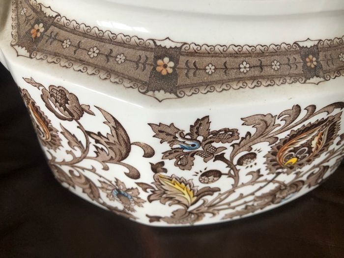 Price drop!!! Vintage Jacobean ironstone ridgeway Staffordshire tureen