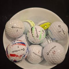 10 Premium Taylormade balls