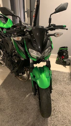 Kawasaki Z4 and Riding Gear