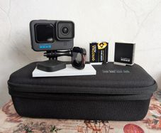 GoPro HERO11 Black 5.3K + Extras (2 Batteries, CPL Filter, Mounts)